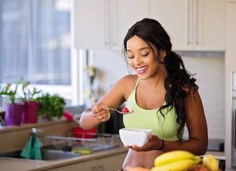 5 Vitamin E-Rich Food Sources For Radiant Skin, Strong Heart, And Sharp Eyes 5 Vitamin E-Rich Food Sources For Radiant Skin, Strong Heart, And Sharp Eyes