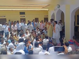 Rajasthan Politics: विधायक इंदिरा मीणा को गिरफ़्तार करने की मांग, भाजपा नेता की शर्ट फाड़ने के ख़िलाफ़ बौंली में जुटे सैंकड़ों भाजपाई 