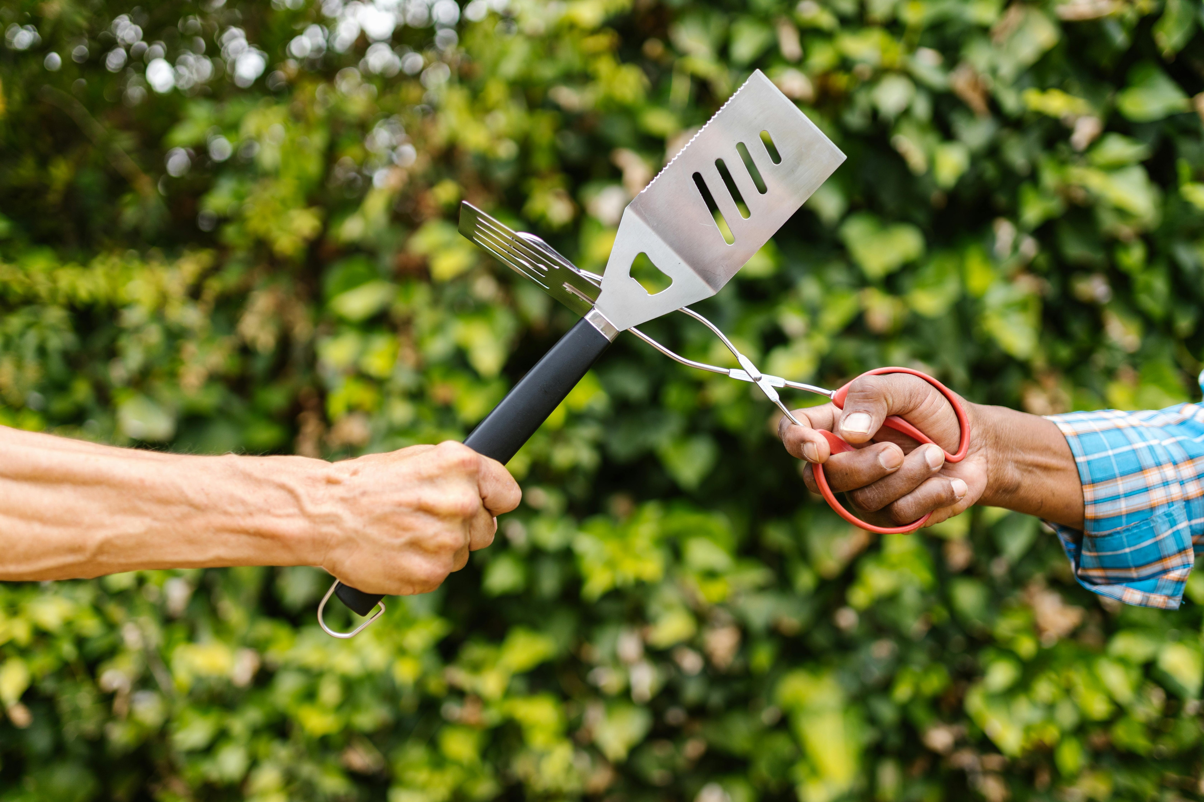 Tongs And Spatulas