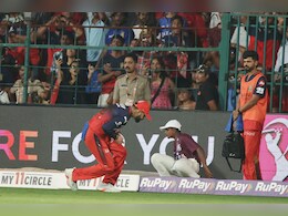 IPL 2025: विराट कोहली के चोट को लेकर कोच एंडी फ्लॉवर ने दिया अपडेट, जानिए अगला मैच खेल पाएंगे या नहीं ?