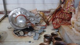 Rajasthan: सीकर के बालवीर हनुमान मंदिर में मूर्ति तोड़े जाने से बवाल, स्थानीय लोग धरने पर बैठे