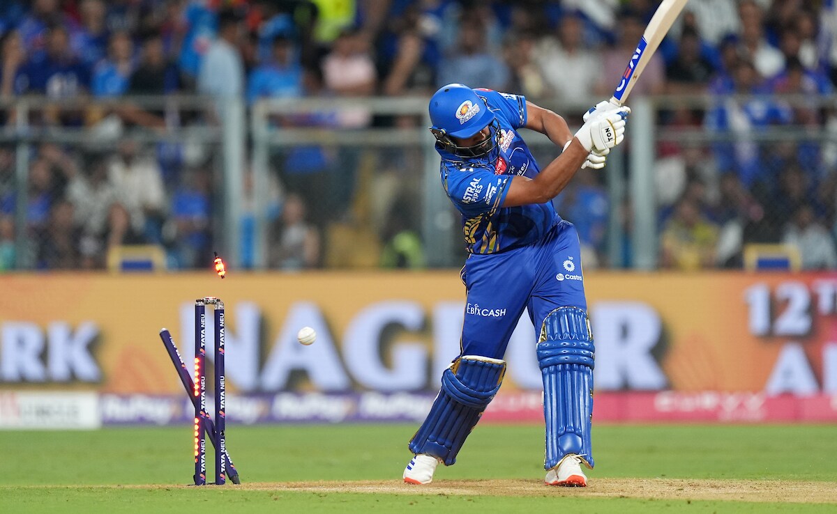 Mumbai Indians vs Royal Challengers Bengaluru LIVE Scorecard, IPL 2025 LIVE Updates: RCB Stars Collide, Spills Catch To Hand Suryakumar Yadav Massive Lifeline Mumbai Indians vs Royal Challengers Bengaluru LIVE Scorecard, IPL 2025 LIVE Updates: RCB Stars Collide, Spills Catch To Hand Suryakumar Yadav Massive Lifeline