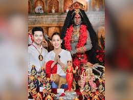 थाईलैंड में नवरात्रि की धूम, विदेशी भक्तों ने लिया मां काली का आशीर्वाद, देखें वायरल वीडियो थाईलैंड में नवरात्रि की धूम, विदेशी भक्तों ने लिया मां काली का आशीर्वाद, देखें वायरल वीडियो