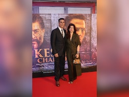 <i>Kesari Chapter 2</i> Screening: Akshay Kumar And Twinkle Khanna Walk Hand-In-Hand <i>Kesari Chapter 2</i> Screening: Akshay Kumar And Twinkle Khanna Walk Hand-In-Hand