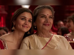 Shabana Azmi Praises Her <i>Rocky Aur Rani Kii Prem Kahaani</i> Co-Star Alia Bhatt: "She Is Doing Substantial Work" Shabana Azmi Praises Her <i>Rocky Aur Rani Kii Prem Kahaani</i> Co-Star Alia Bhatt: "She Is Doing Substantial Work"