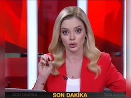 News Anchor Pauses Live Interview, Asks Producer To Call Her Mother During Istanbul Earthquake News Anchor Pauses Live Interview, Asks Producer To Call Her Mother During Istanbul Earthquake