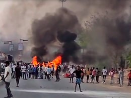 मुर्शिदाबाद क्यों जला? 3 की मौत, 150 से अधिक गिरफ्तार, CAPF तैनात होगी; ममता और BJP ने जानिए क्या कहा मुर्शिदाबाद क्यों जला? 3 की मौत, 150 से अधिक गिरफ्तार, CAPF तैनात होगी; ममता और BJP ने जानिए क्या कहा