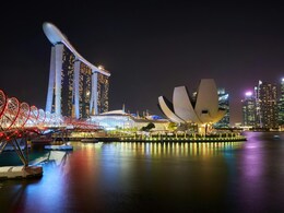 Singapore's Dos and Don'ts To Help You Navigate The City Like A Pro Singapore's Dos and Don'ts To Help You Navigate The City Like A Pro