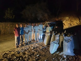 तस्करी के खिलाफ कार्रवाई में गाड़ी छोड़कर भागे तस्कर, 536 किलो डोडा चूरा और 2.920 किलो अफीम जब्त