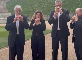 ?Love This?: Internet Reacts To Band Playing A Beatles Track With Vegetables ?Love This?: Internet Reacts To Band Playing A Beatles Track With Vegetables