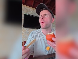 "Mouth Is Watering": Internet Drools Over Vlogger's Ice Cream Find On Floating Boat "Mouth Is Watering": Internet Drools Over Vlogger's Ice Cream Find On Floating Boat