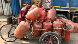 Gas Cylinder Price: खुशखबर! LPG गॅस सिलेंडर झाले स्वस्त; आजपासून नवे दर लागू; जाणून घ्या भाव