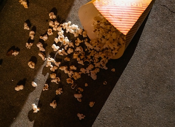 How Long Is Too Long To Eat From The Floor? Microbiologist Puts 5-Second Rule To Test How Long Is Too Long To Eat From The Floor? Microbiologist Puts 5-Second Rule To Test