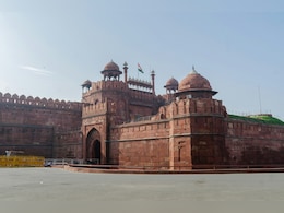 दिल्ली कैबिनेट का फैसला: लाल किले से दी जाएगी गुरु तेग बहादुर जी को भव्य श्रद्धांजलि दिल्ली कैबिनेट का फैसला: लाल किले से दी जाएगी गुरु तेग बहादुर जी को भव्य श्रद्धांजलि