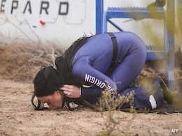 "10/10": Katy Perry On Brief Foray Into Space, Kisses Earth After Return "10/10": Katy Perry On Brief Foray Into Space, Kisses Earth After Return