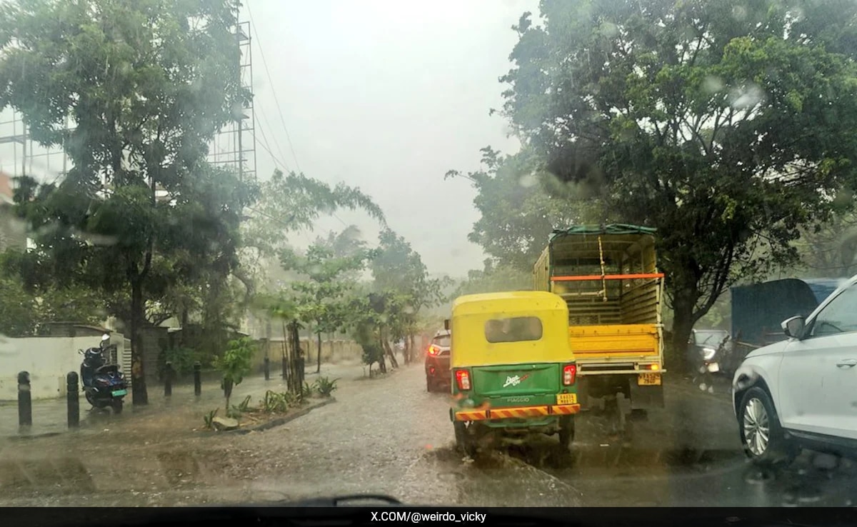 жителите на Бенгалуру могат да очакват обилни валежи гръмотевични бури