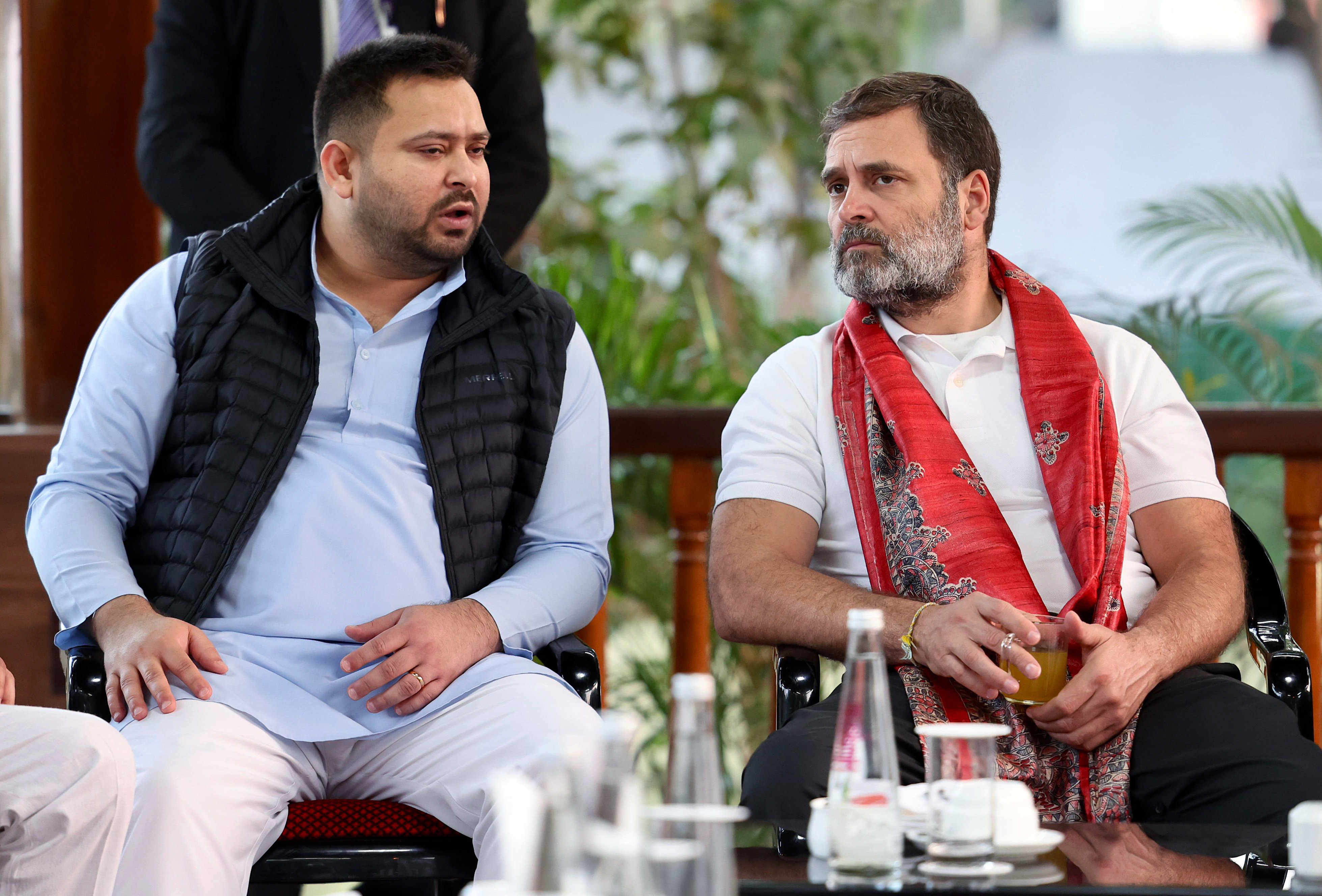 बिहार चुनाव: कांग्रेस और आरजेडी में जानिए आखिरी वक्त किन पांच सीटों पर फंस गया मामला