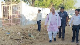 Rajasthan: गंदगी देखकर मंत्री मदन द&zwj;िलावर का चढ़ा पारा, रायसर और नवरंगदेसर के VDO पर ग&zwj;िरी गाज&nbsp;