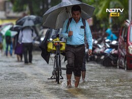 Maharashtra Weather Update: उन्हाळ्याची सुरुवात पावसाने,  बुधवारी वादळी वाऱ्यांसह मुंबईत पावसाचा अलर्ट Maharashtra Weather Update: उन्हाळ्याची सुरुवात पावसाने,  बुधवारी वादळी वाऱ्यांसह मुंबईत पावसाचा अलर्ट