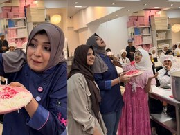 Watch: Bizarre Bubblegum Biryani Goes Viral, Internet Says "<i>Zeher Hi Dedo</i>" Watch: Bizarre Bubblegum Biryani Goes Viral, Internet Says "<i>Zeher Hi Dedo</i>"