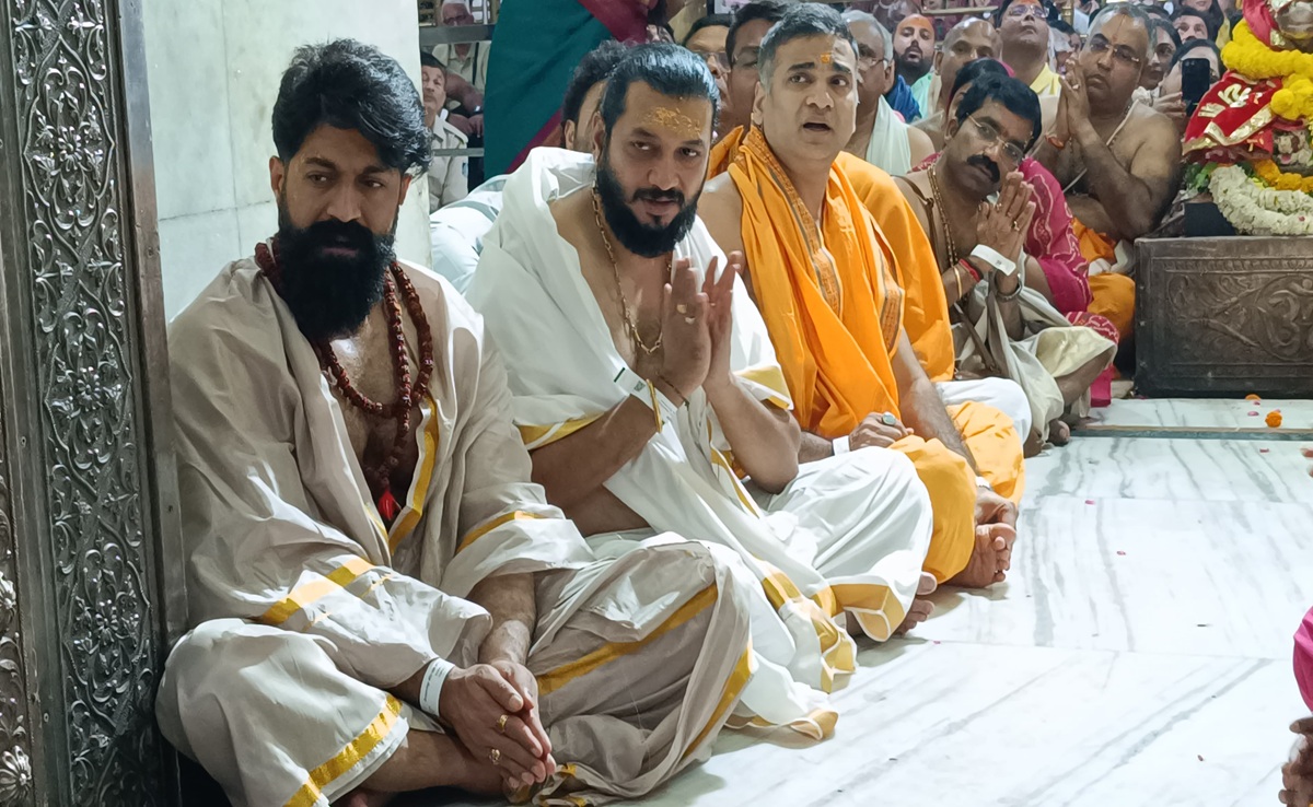 Mahakal Darshan: बाबा महाकाल की शरण में 'रॉकी भाई', साउथ सुपर स्टार के साथ इस एक्ट्रेस ने भी लिया आशीर्वाद