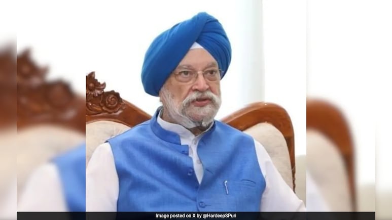 40 देशों से तेल खरीदते हैं...  रूसी तेल पर अमेरिकी टैरिफ की धमकी पर हरदीप पुरी