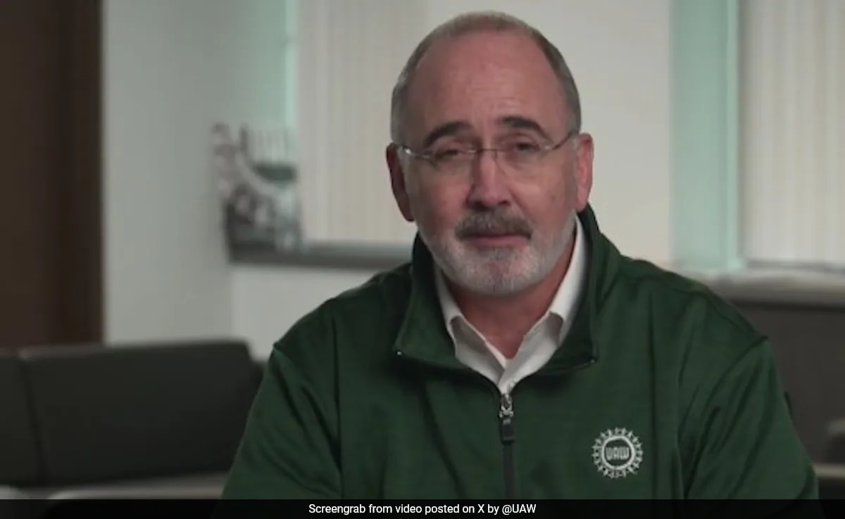 Ню Йорк The head of the US auto workers union