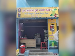 Bengaluru Woman Helps Local Sugarcane Vendor With Google Maps Listing, Wins Hearts Online