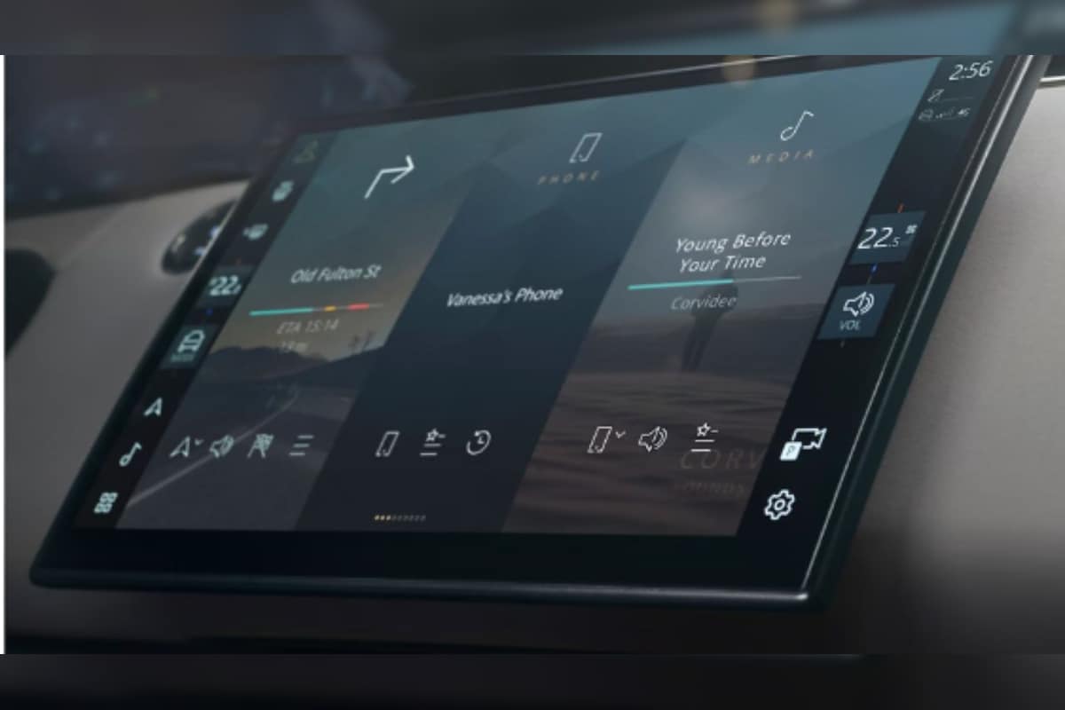 The Range Rover Evoque Autobiography gets a 11.4-inch touchscreen infotainment unit The Range Rover Evoque Autobiography gets a 11.4-inch touchscreen infotainment unit