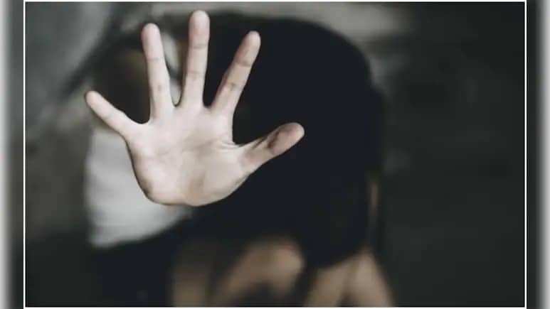 9वीं की छात्रा को बनाया ब्लैकमेल का शिकार, लगातार धमकी से बिगड़ी तबीयत; ऑक्सीजन सपोर्ट पर पीड़िता