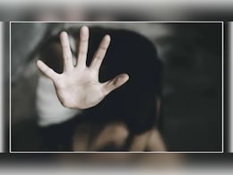 9वीं की छात्रा को बनाया ब्लैकमेल का शिकार, लगातार धमकी से बिगड़ी तबीयत; ऑक्सीजन सपोर्ट पर पीड़िता 9वीं की छात्रा को बनाया ब्लैकमेल का शिकार, लगातार धमकी से बिगड़ी तबीयत; ऑक्सीजन सपोर्ट पर पीड़िता