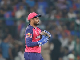 IPL 2026 : 'या' 2 खेळाडूंच्या बदल्यात सीएसकेकडून खेळणार संजू सॅमसन! दोन्ही फ्रँचायझीमध्ये चर्चा सुरु IPL 2026 : 'या' 2 खेळाडूंच्या बदल्यात सीएसकेकडून खेळणार संजू सॅमसन! दोन्ही फ्रँचायझीमध्ये चर्चा सुरु