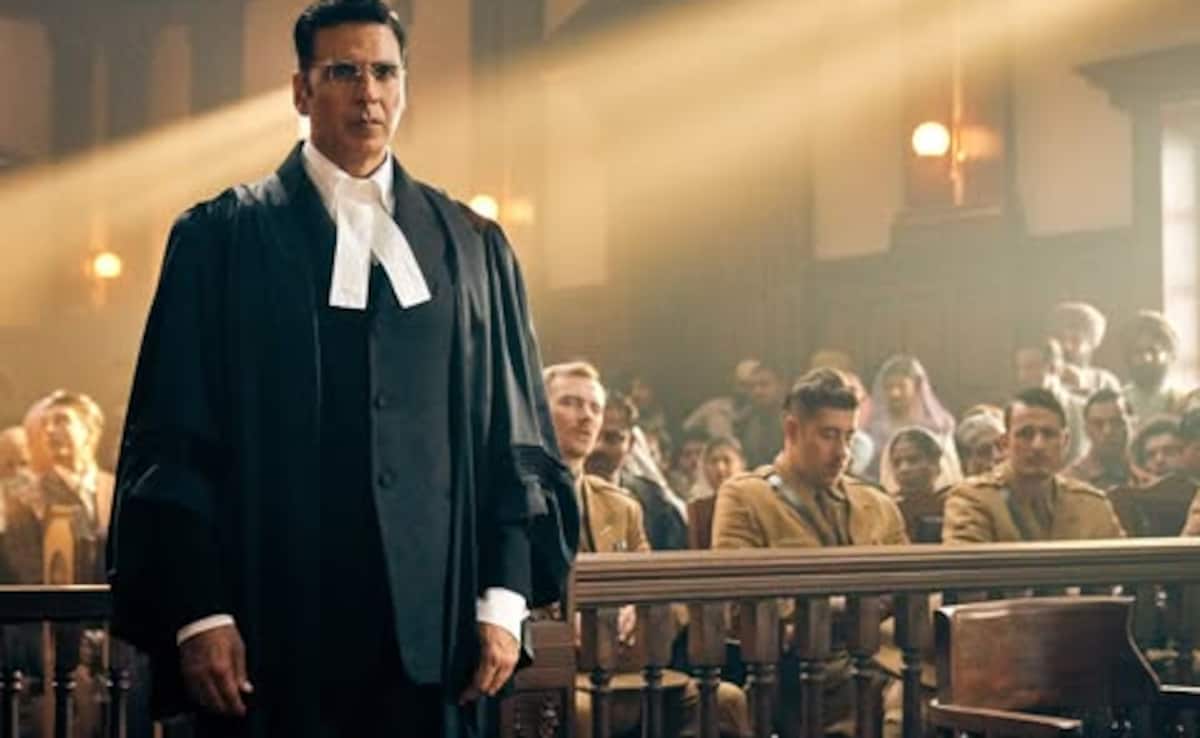 Akshay Kumar, A Miscast, Gives It All He Has