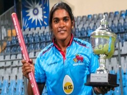 सिमरन शेख: धारावी से निकली वो क्रिकेटर जिसका बल्ला बोलता है, कैसा रहा है संघर्ष सिमरन शेख: धारावी से निकली वो क्रिकेटर जिसका बल्ला बोलता है, कैसा रहा है संघर्ष