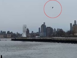 Video: Moment Chopper Crashed Into New York River, Killing Spanish Family Video: Moment Chopper Crashed Into New York River, Killing Spanish Family