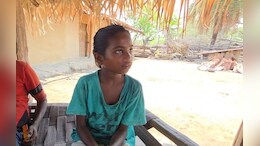 शिक्षा सत्र बीता लेकिन नहीं बदली स्कूल की सूरत, आज भी झोपड़ी में पढ़ने को मजबूर हैं आदिवासी बच्चे &nbsp;