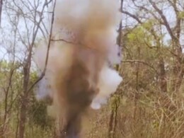 IED Blast: छत्तीसगढ़ के बीजापुर में IED ब्लास्ट, CAF का जवान शहीद, सड़क निर्माण सुरक्षा में था तैनात IED Blast: छत्तीसगढ़ के बीजापुर में IED ब्लास्ट, CAF का जवान शहीद, सड़क निर्माण सुरक्षा में था तैनात