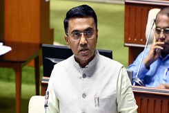 3 Pakistanis On Short-Term Visa In Goa Asked To Leave Country: Chief Minister Pramod Sawant 3 Pakistanis On Short-Term Visa In Goa Asked To Leave Country: Chief Minister Pramod Sawant