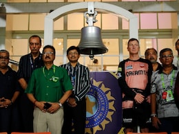 Cricket Association Of Bengal Pay Tribute To Pahalgam Victims; KKR, PBKS Players Wear Black Armbands Cricket Association Of Bengal Pay Tribute To Pahalgam Victims; KKR, PBKS Players Wear Black Armbands