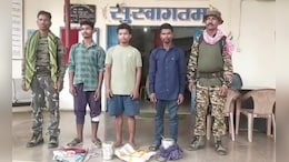 बीजापुर में सुरक्षाबलों ने दिया नक्सलियों को तगड़ा झटका, विस्फोटक के साथ 4 माओवादियों को पकड़ा