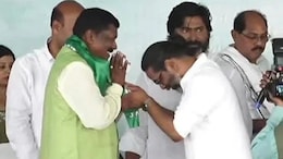 झारखंड BJP को बड़ा झटका, पूर्व प्रदेश अध्यक्ष ताला मरांडी ने थामा JMM का हाथ