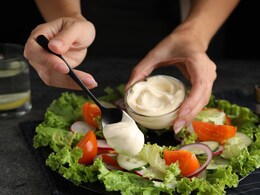 5 Tips To Make Perfect Eggless Mayonnaise At Home