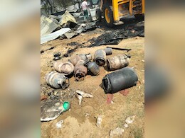 Bhilwara Cylinder Blast: भीलवाड़ा में सिलेंडर ब्लास्ट, मौके पर मची अफरा-तफरी Bhilwara Cylinder Blast: भीलवाड़ा में सिलेंडर ब्लास्ट, मौके पर मची अफरा-तफरी