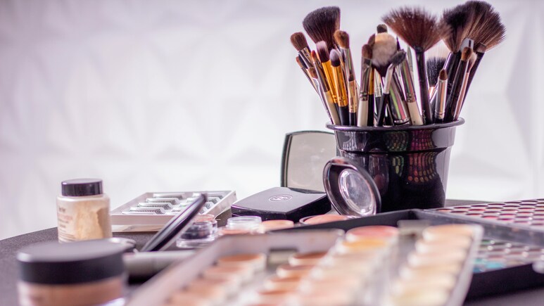 Myntra की Glow Up Sale में MAC Cosmetics पर ये शानदार और अफोर्डेबल ऑफर्स बिल्कुल न करें मिस Myntra की Glow Up Sale में MAC Cosmetics पर ये शानदार और अफोर्डेबल ऑफर्स बिल्कुल न करें मिस