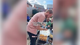 Watch: British Husband Shows How To Make Perfect Gol Gappas, Internet Calls Him "<i>Desi Jiju</i>"