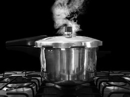 क्या Electric Cookers होते हैं फायदेमंद? 5 कारण जो बताते हैं कि इन्हें अपने पास रखना चाहिए या नहीं क्या Electric Cookers होते हैं फायदेमंद? 5 कारण जो बताते हैं कि इन्हें अपने पास रखना चाहिए या नहीं