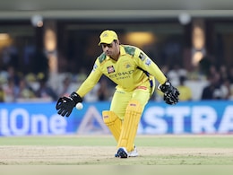 "केवल एक या दो खिलाड़ी..." धोनी के रिटायरमेंट पर राशिद लतीफ के बयान ने वर्ल्ड क्रिकेट को चौंकाया "केवल एक या दो खिलाड़ी..." धोनी के रिटायरमेंट पर राशिद लतीफ के बयान ने वर्ल्ड क्रिकेट को चौंकाया