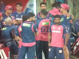Sanju Samson, Rajasthan Royals Rift Rumour On Internet: Skipper Gives Rahul Dravid's Team Huddle A Miss. Video Sanju Samson, Rajasthan Royals Rift Rumour On Internet: Skipper Gives Rahul Dravid's Team Huddle A Miss. Video