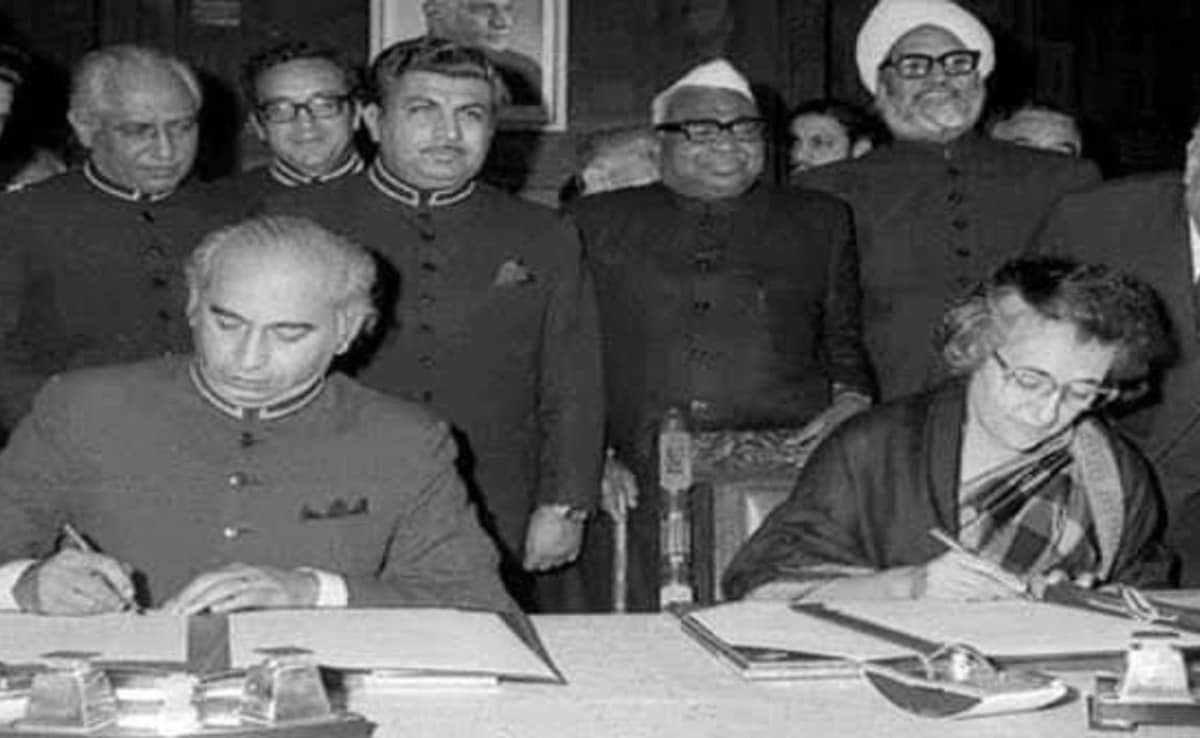 Prime Minister Indira Gandhi and Pakistans Zulfikar Ali Bhutto signed the agreement in 1972.