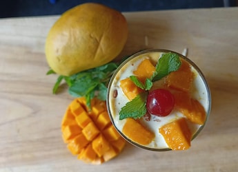 Craving Mango Custard? This Healthier Take Is A Must-Try This Summer Season Craving Mango Custard? This Healthier Take Is A Must-Try This Summer Season